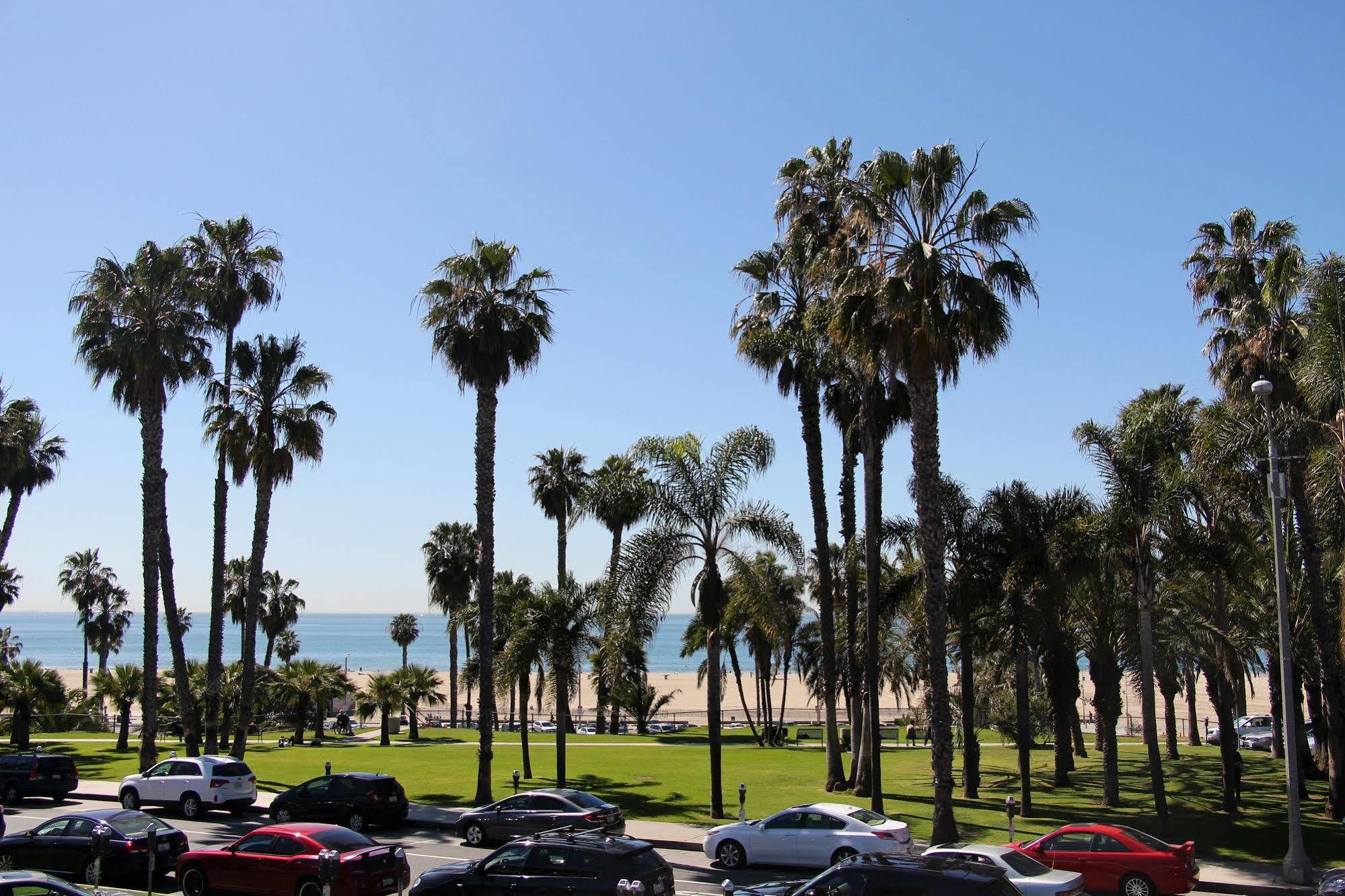 Bayside 3* Santa Monica